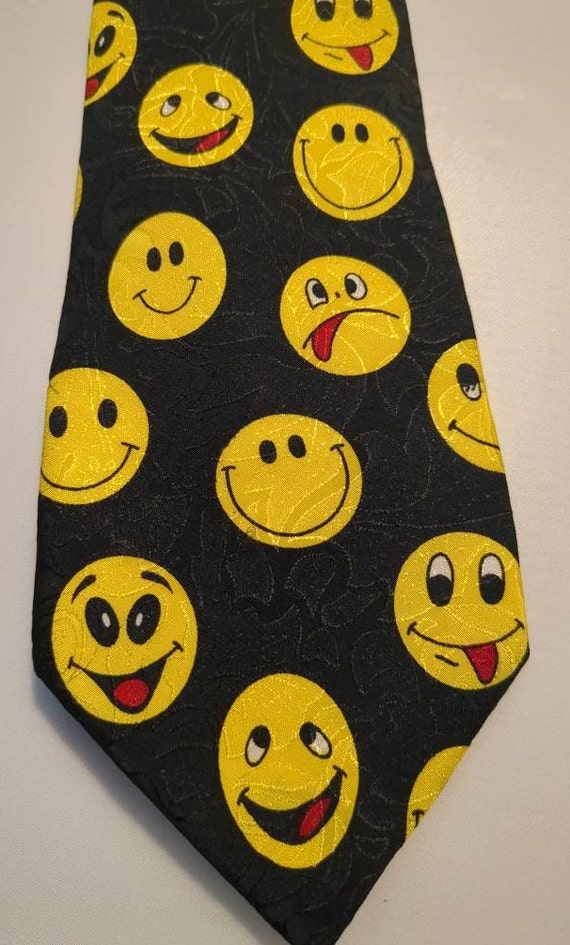 Need a Smile? Smiley Face Necktie Happy Friday Ti… - image 3