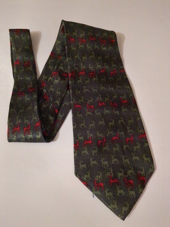Christmas Necktie Rows of Reindeer Red and Green … - image 2