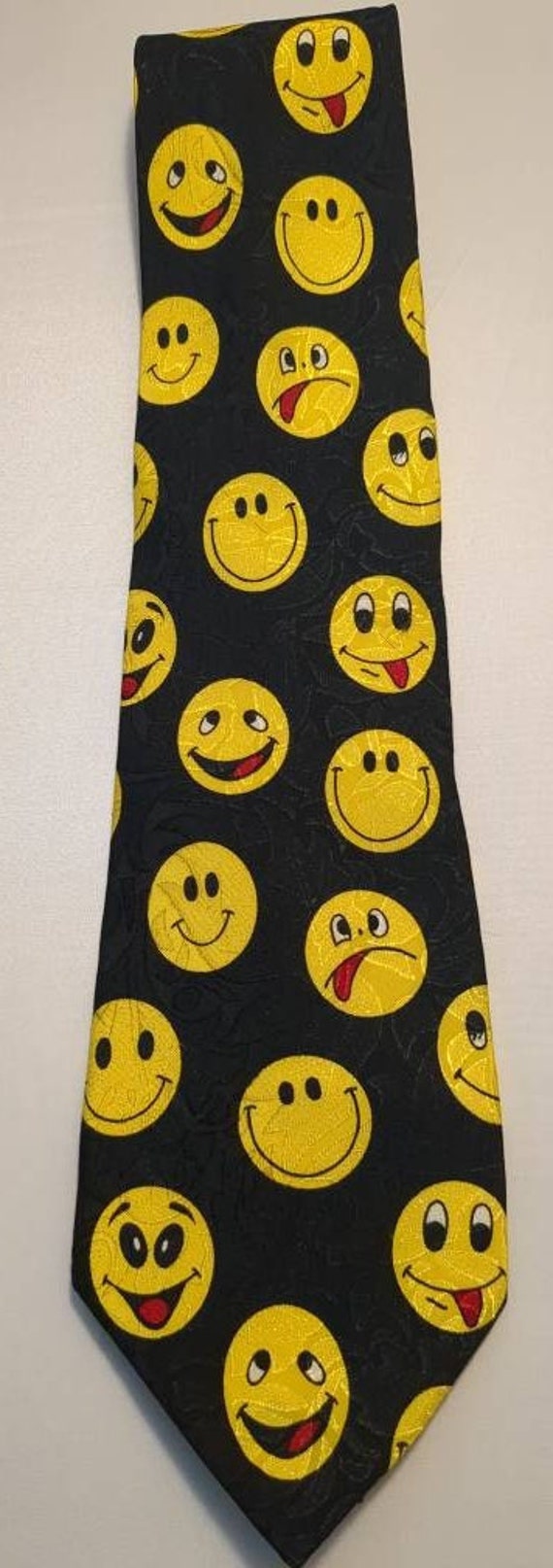 Need a Smile? Smiley Face Necktie Happy Friday Ti… - image 1