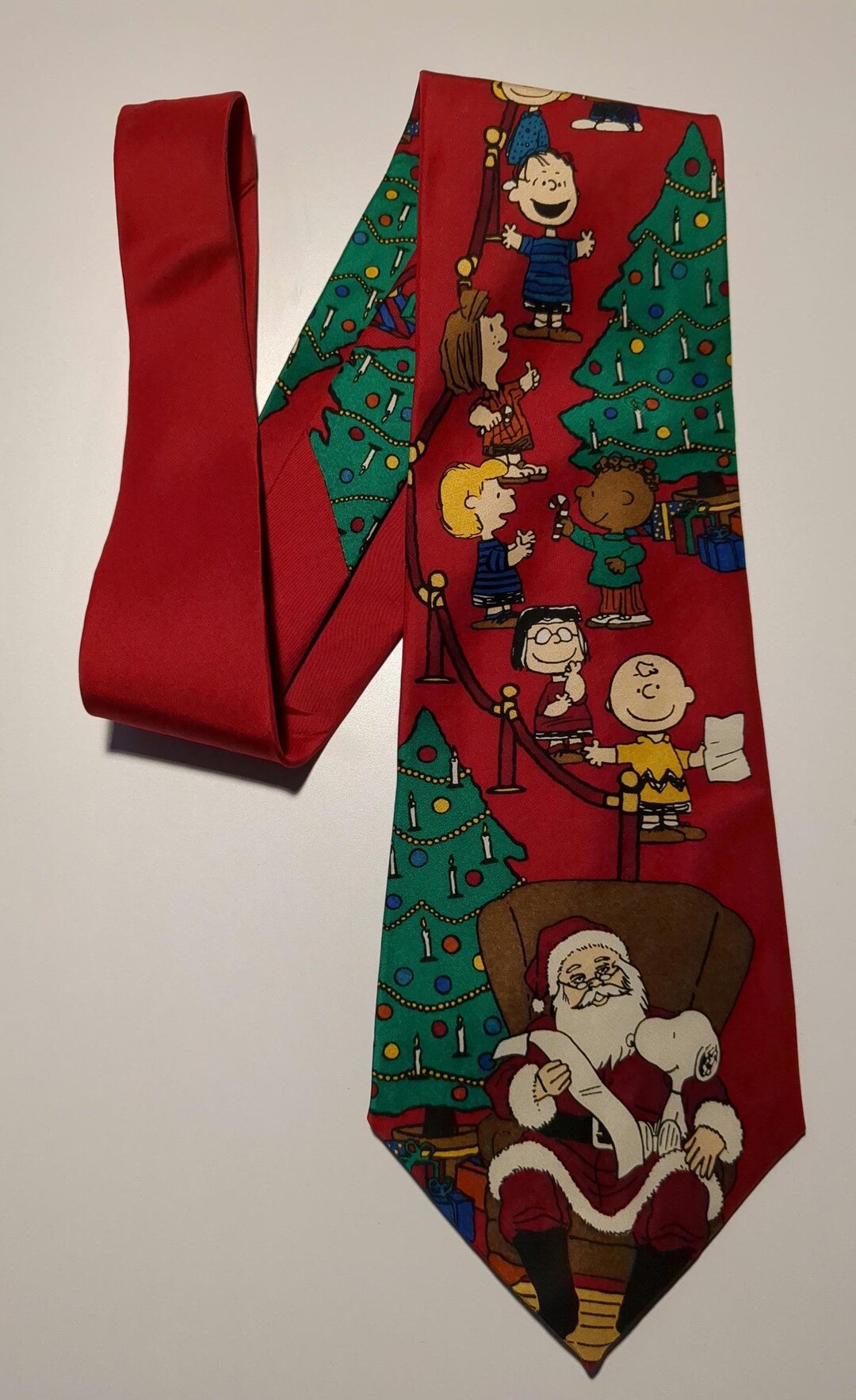 Corbata navideña de dibujos animados de Peanuts Snoopy y la pandilla ...