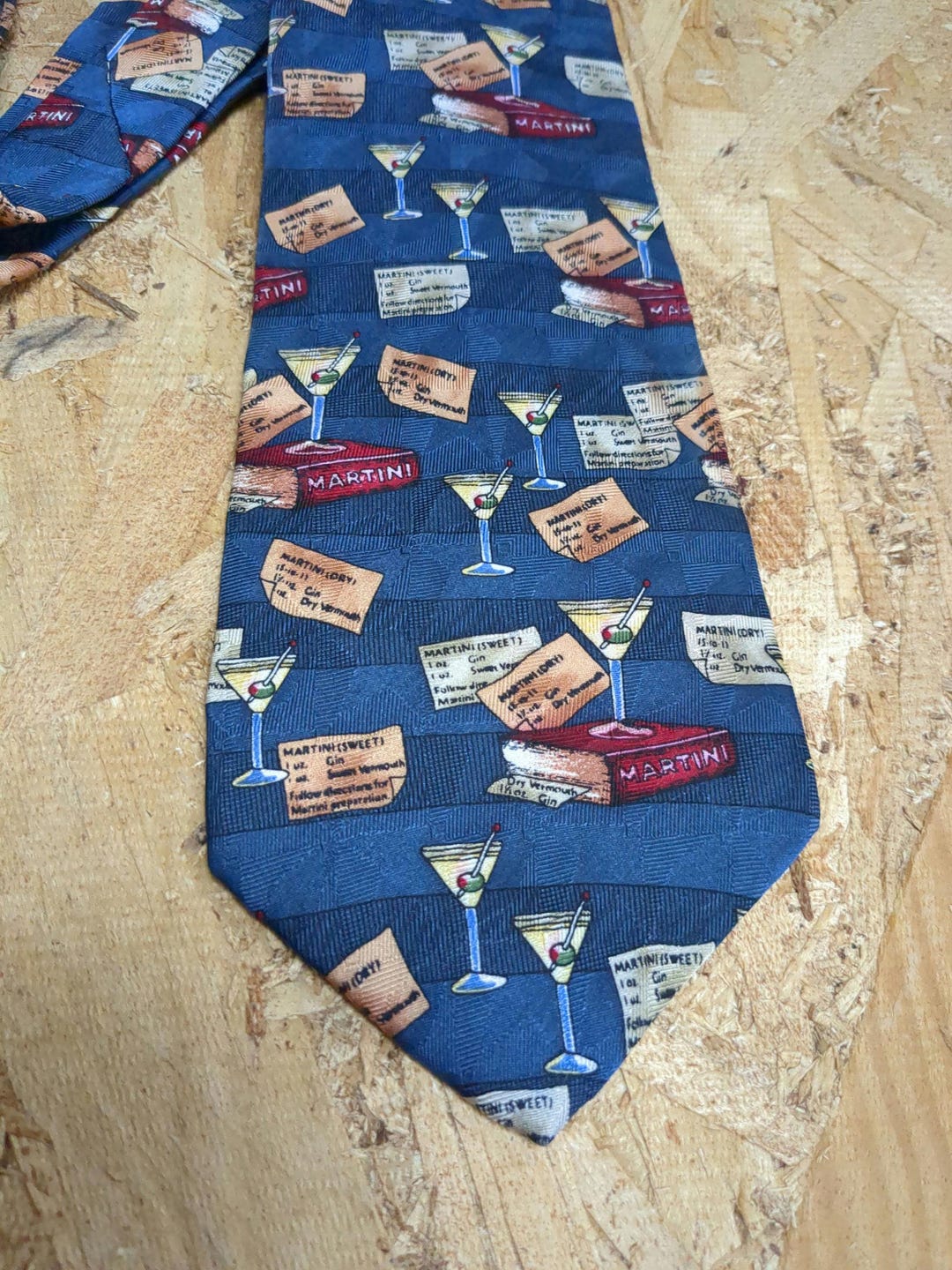 bartender tie
