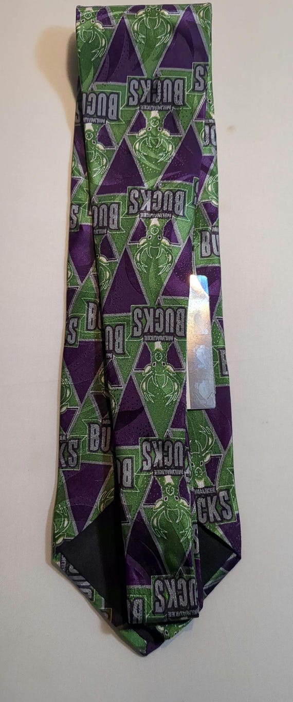 milwaukee bucks tie