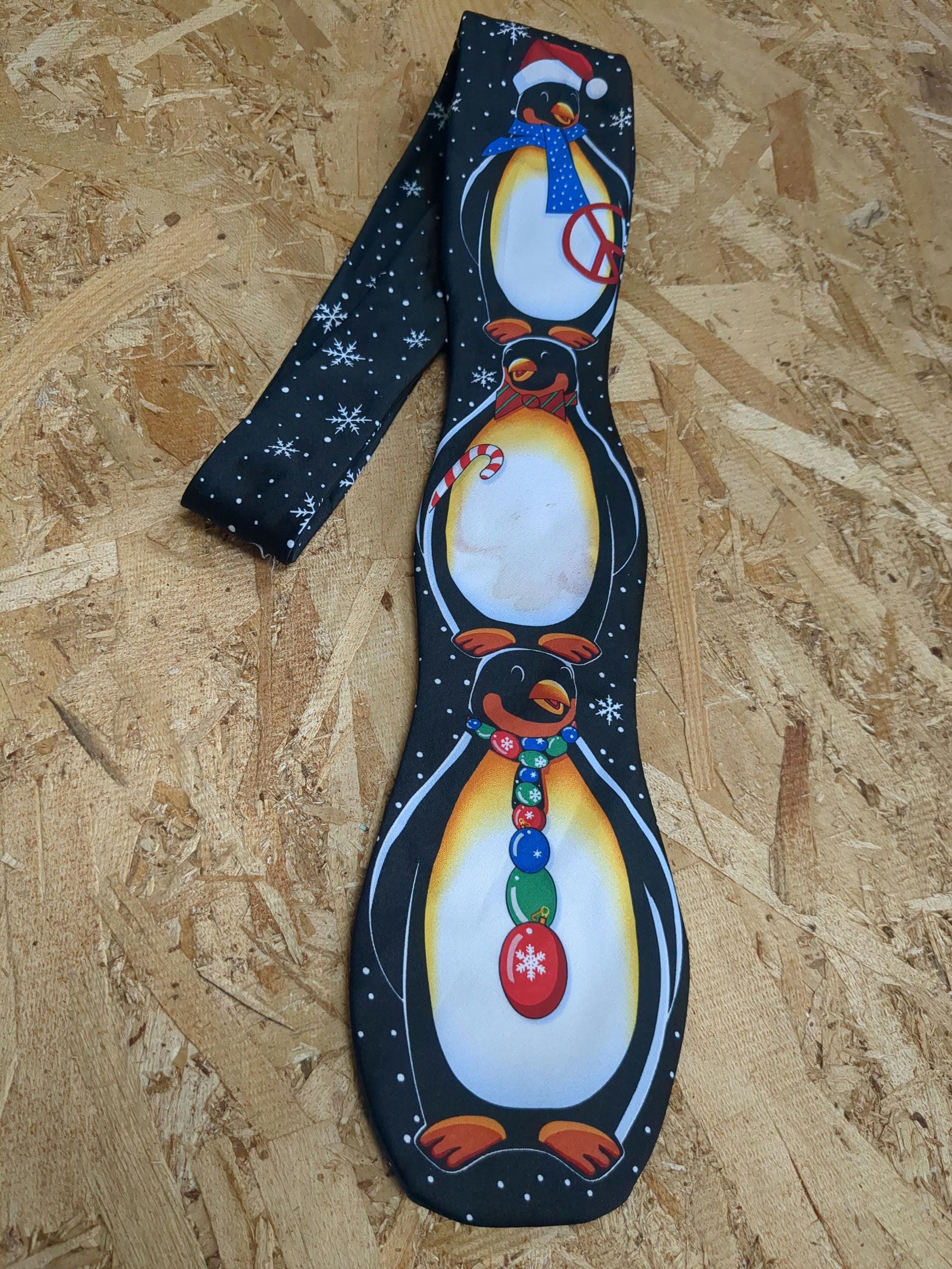 penguin christmas tie