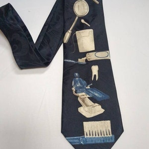 Happy Teeth Zahnarzt Dental Tool Tooth Muster 100% Polyester Herren Neuheit Krawatte Krawatte