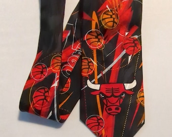 Chicago Bulls Seidenkrawatte, schwarze Krawatte mit orangefarbenen und roten Grafiken, Basketball-Fan-Geschenk, NBA