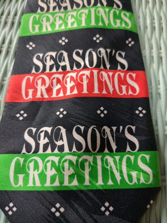 Season's Greetings Red and Green Pattern Design T… - image 3