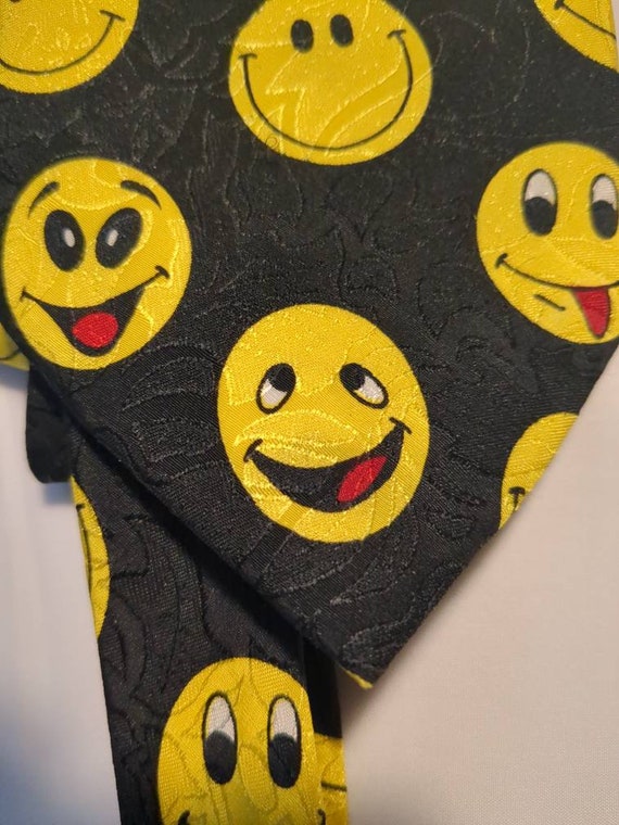 Need a Smile? Smiley Face Necktie Happy Friday Ti… - image 5