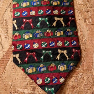 Cadeautjes Ornamenten en linten Kerstpatroon Ontwerp stropdas Nieuwigheid stropdas herenstropdas