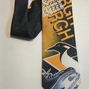 Pittsburgh Penguins Necktie NHL Licensed Hockey Fan Father&#39;s Day Gift