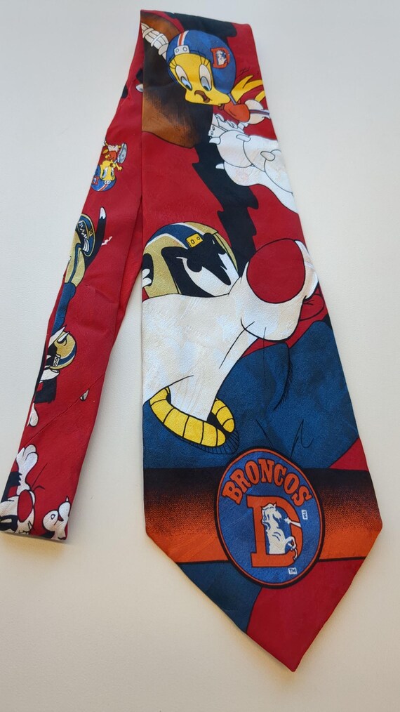 Looney Tunes Football Wile E Coyote Skills Kid's T-Shirt | All + Every