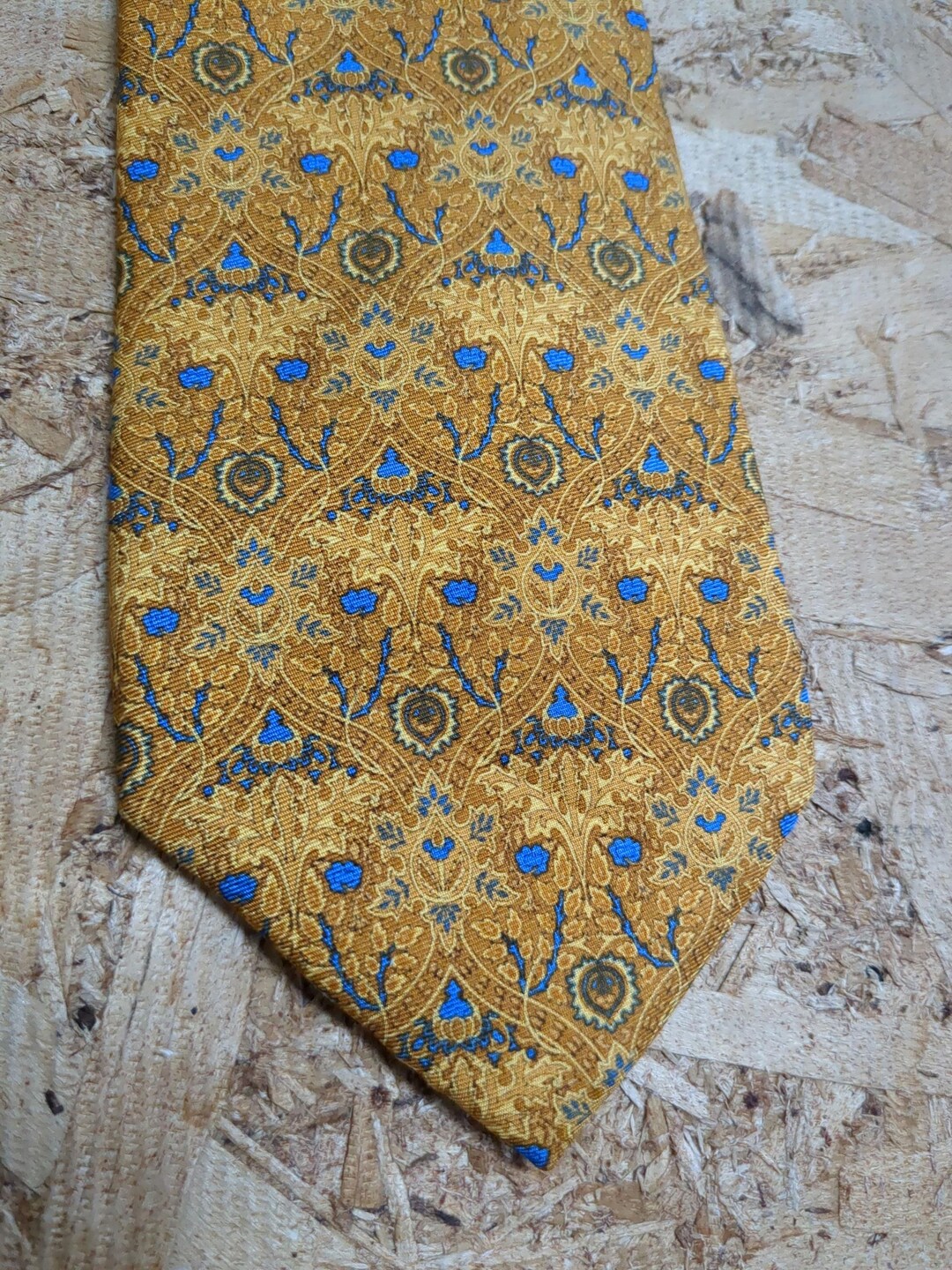 metropolitan museum of art neckties