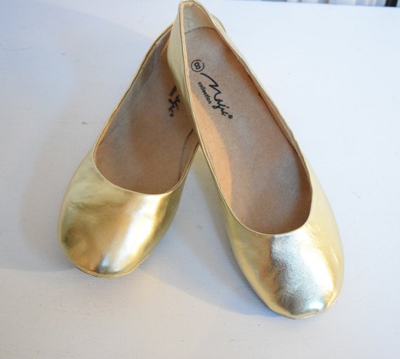 gold flat prom shoes
