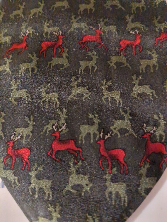 Christmas Necktie Rows of Reindeer Red and Green … - image 3