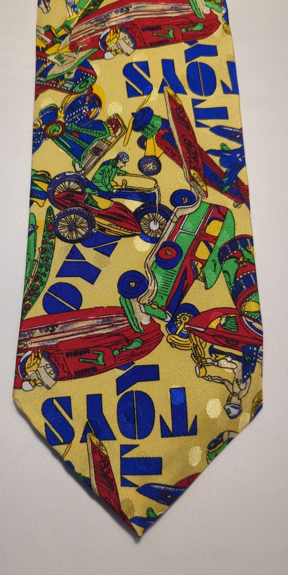 Very Colorful Silk Necktie Depicting an Array of … - image 4