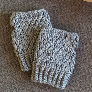 Fingerless Gloves, Crocheted, MIttens, Crocheted Fingerless Gloves, Wrist Warmers, Texting Gloves, Hand Warmer, Womens Mittens