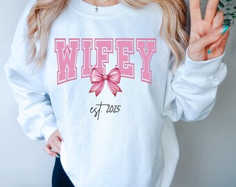 Wifey Sweatshirt, Custom Wifey Sweatshirt, Honeymoon Outfit, New Wife Sweatshirt, Just married Shirt, Mrs Sweatshirt, Anniversary Sweatshirt