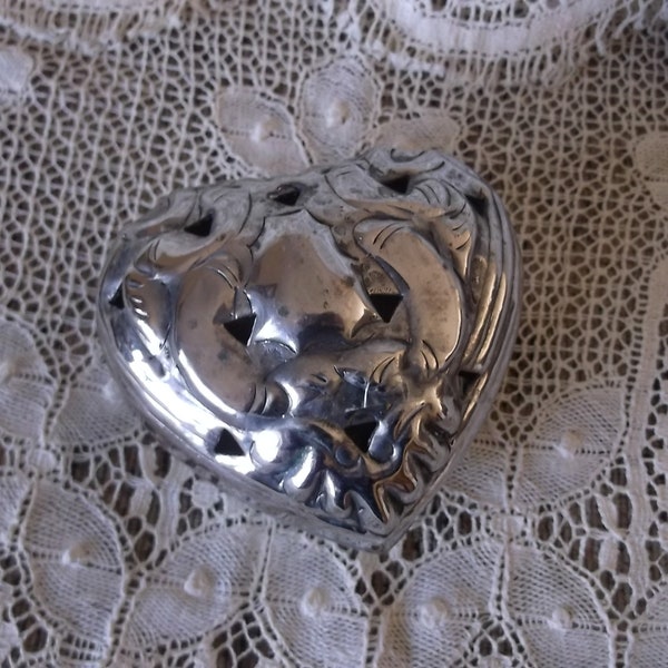 Romantic Cottage Heart trinket box silver metal ornate