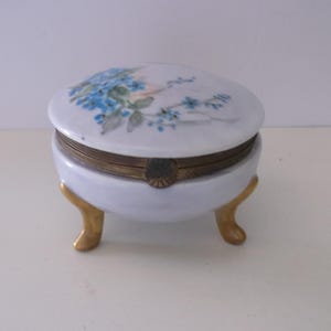Vintage porcelain footed trinket box, tiny ring box
