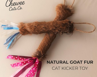 Goatie Cat Toy – Natural Goat Fur Kicker | Catnip Silvervine Filled | Handmade UK