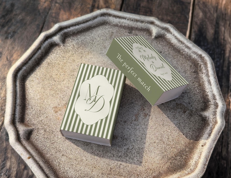 Boîtes d'allumettes personnalisées pour mariage vintage, initiales et noms personnalisés, boîte d'allumettes ruban en verre à cocktail, cadeaux de mariage à rayures rétro avec date image 8