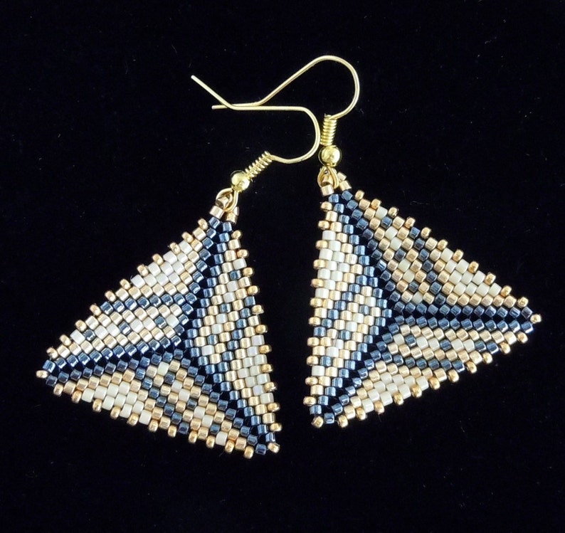 Peyote Beading Tutorial, Beading Tutorial, Triangle Peyote Pattern