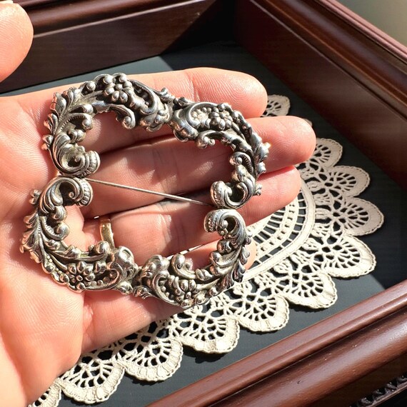 Antique Victorian Solid Silver Wreath Brooch | c.… - image 2