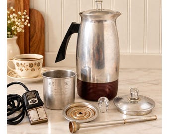 PYREX Deluxe Flameware 8856-B 6 Cup Drip Coffee Maker Glass Coffee