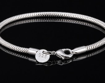 Pulsera de plata de ley 925 con cadena de serpiente, pulsera minimalista de plata, joyería elegante para el día a día, regalo para ella, pulsera apilable delicada.