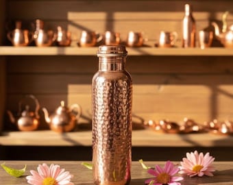 Ayurveda 100% Pure Gehamerde Koperen Fles 1 liter Koperen Fles met Handgemaakte Textuur - Gehamerde Koperen Waterfles - Herbruikbaar, Detox - Cadeau