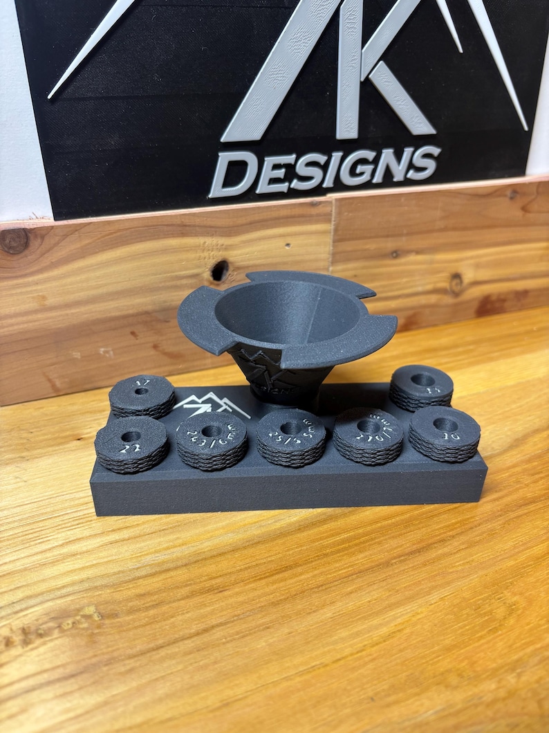 Embudo para polvo, antiestático. 7 cabezales intercambiables incluyen 17, 22, 243/6 mm, 25/6,5 mm, 270/7 mm, 30 y 33. imagen 1