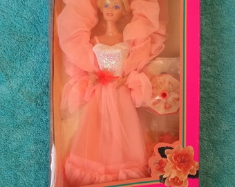 1984 • Peaches 'n Cream Barbie • No. 7926 • Mattel • Absolutely Gorgeous • NRFB • See Entire Description, Condition & Photos