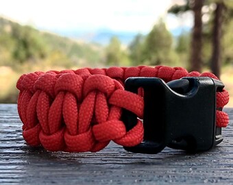 550lb Paracord Bracelet: Fishing, Camping, Climbing