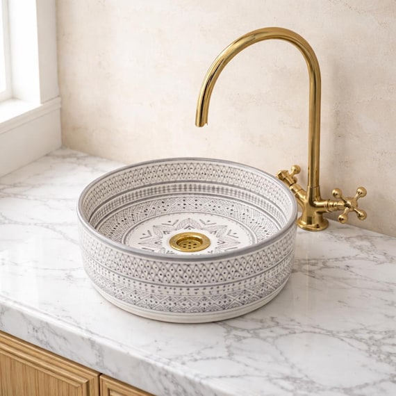 Oval Bathroom Sink , Handmade White Floral Ceramic Waschbecken, Luxury Round Vessel Sink. drain included