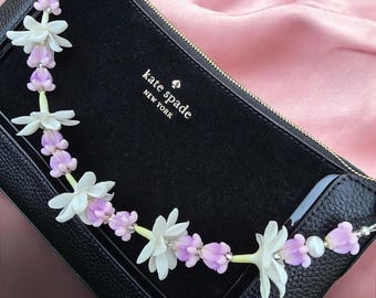Lot de fleurs de pikaké en argile, breloques pour collier fleur couronne rose avec perle d'eau douce