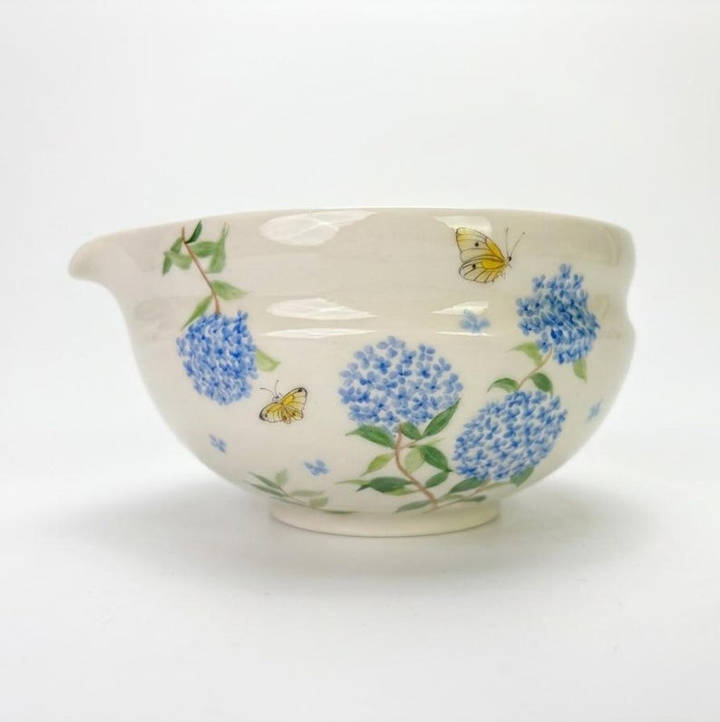Hand Painted Hydrangea Butterfly Matcha Set Chawan With Spout Bowl ...