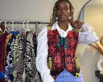 Gilet con cerniera frontale e stampa africana - Top senza maniche Ankara rosso e giallo, moda afrocentrica da festival fatta a mano