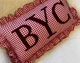 Personalized Christmas Punch Pillow – Custom Monogram Red Gingham Cushion, Handmade Holiday Gift, Embroidered Ruffle Pillow