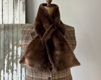 Sheared Beaver Stole, Shawl, Collar, Vintage Luxurious, Rich Brown