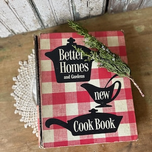 Vintage Better Homes and Gardens New Cookbook, Ring Binder, Pink Pages, 1950's