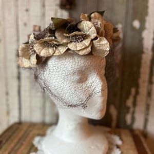 Vintage Hartriegel Blumen Mini Hut mit Schleier, Frühling, Sommer formelle Veranstaltung