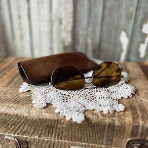 Lunettes de soleil vintage, lunettes de soleil aviateur avec étui en cuir, années 1980
