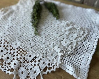 Vintage Rectangular White Doilies, Lot of 2