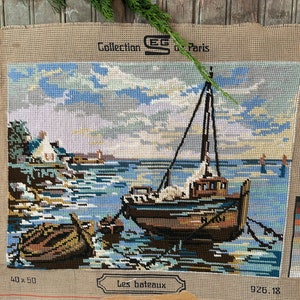 Broderie Crewel Vintage – Bateau De Plage Et Mouettes, 1974 (occasion)