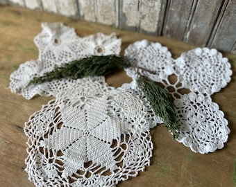 Vintage handgemachte Deckchen, Lot von 3