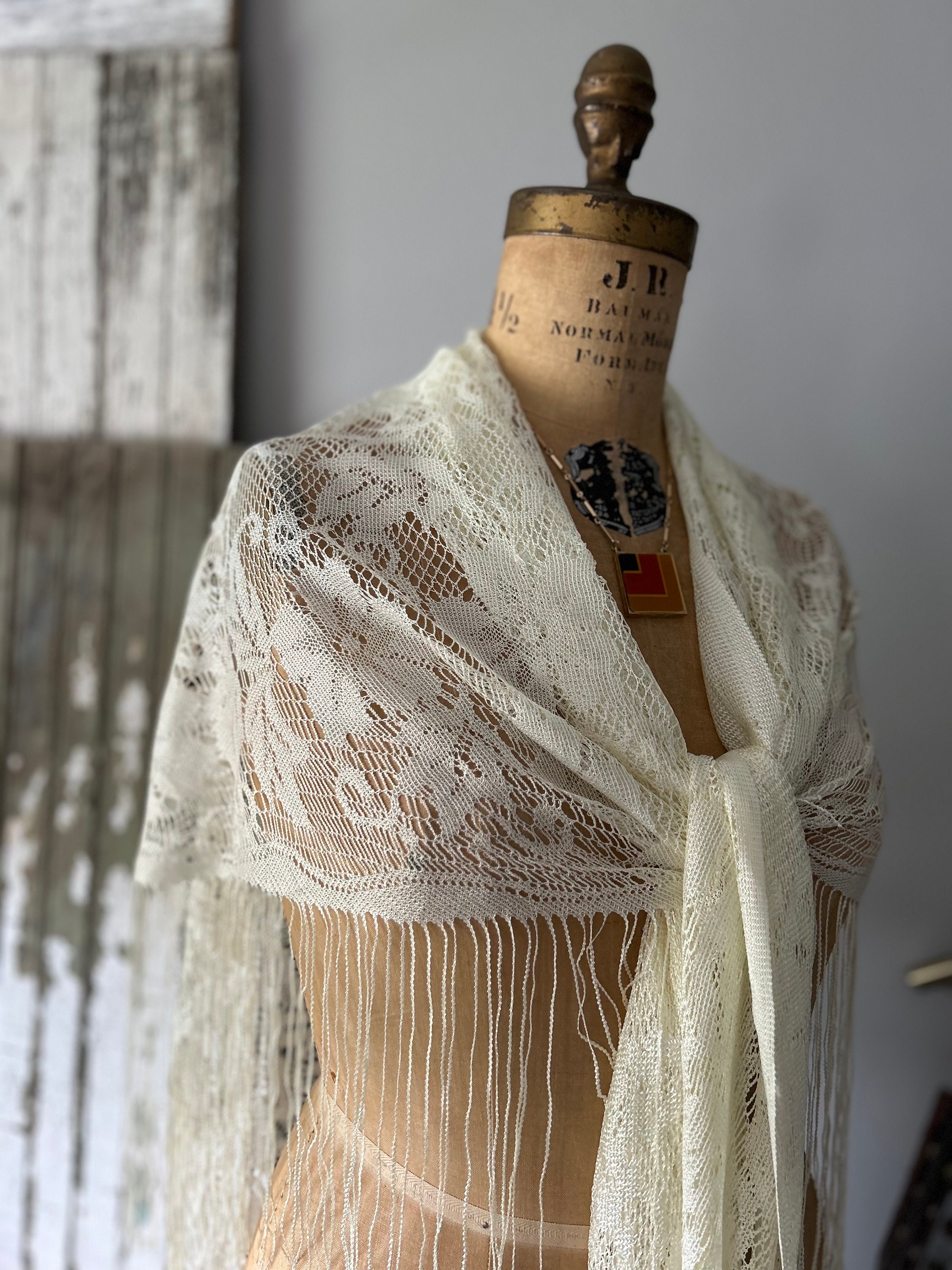 Lightweight Vintage Lace Shawl With Fringe, Pale Yellow - Etsy