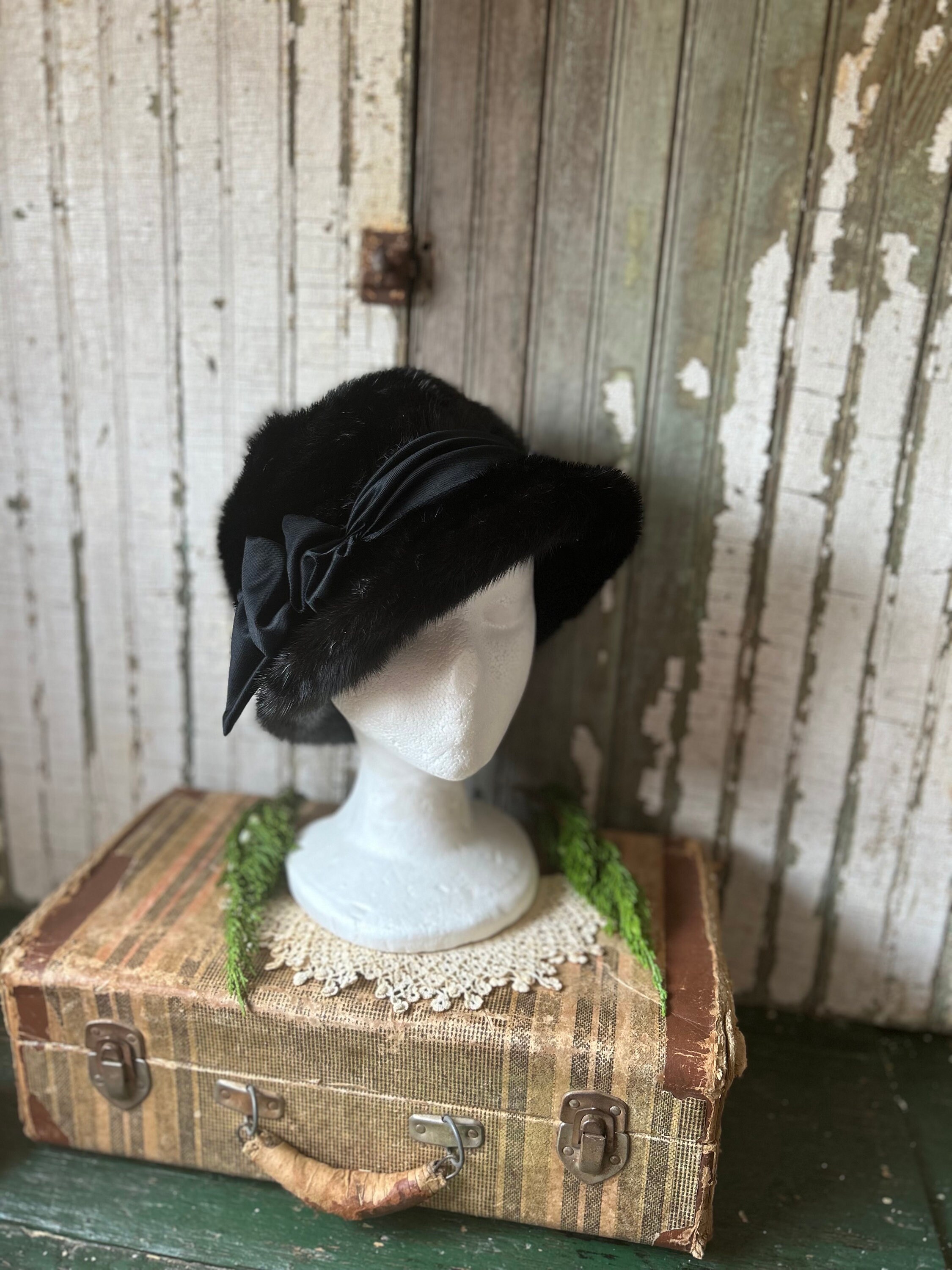 Mister T vintage Exclusive Black mink timeless design Fur Hat Furry nice! Cat hat, felted out of cat fur, custom made for  main image 3