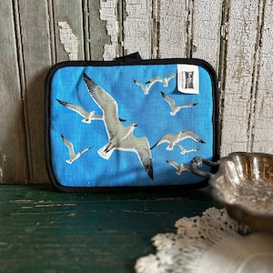 SEAGULL Potholder, Beach House Decor, Vintage Kitchen
