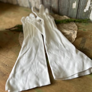 Vintage Long Ivory White, Stretch Knit, Ladies Gloves, for Wedding, Fancy Event, Sz 6.5