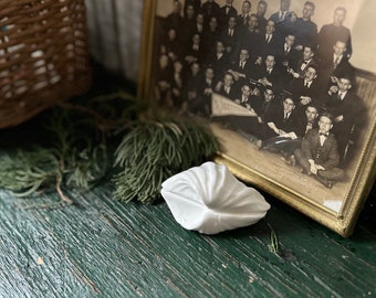 Clam Shell Trinket Box, Philippines Airlines, Vintage