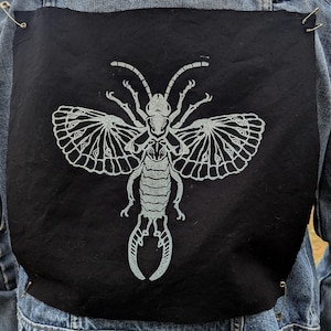Spinless Angel - Écusson à coudre dans le dos | Impression Lino faite main sur tissu de coton | Insectes Insectes